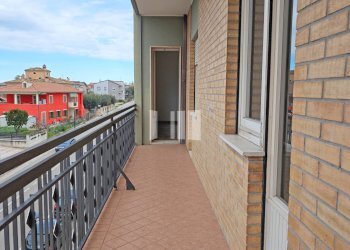 Foto 6 - Quadrilocale Via Papa Giovanni XXIII
 
48, Mosciano Sant'Angelo - foto 6