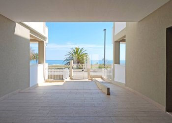 Foto 1 - Attico Lungomare Rodi
 
32, Giulianova - foto 1