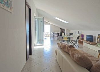 Foto 3 - Attico Lungomare Rodi
 
32, Giulianova - foto 3