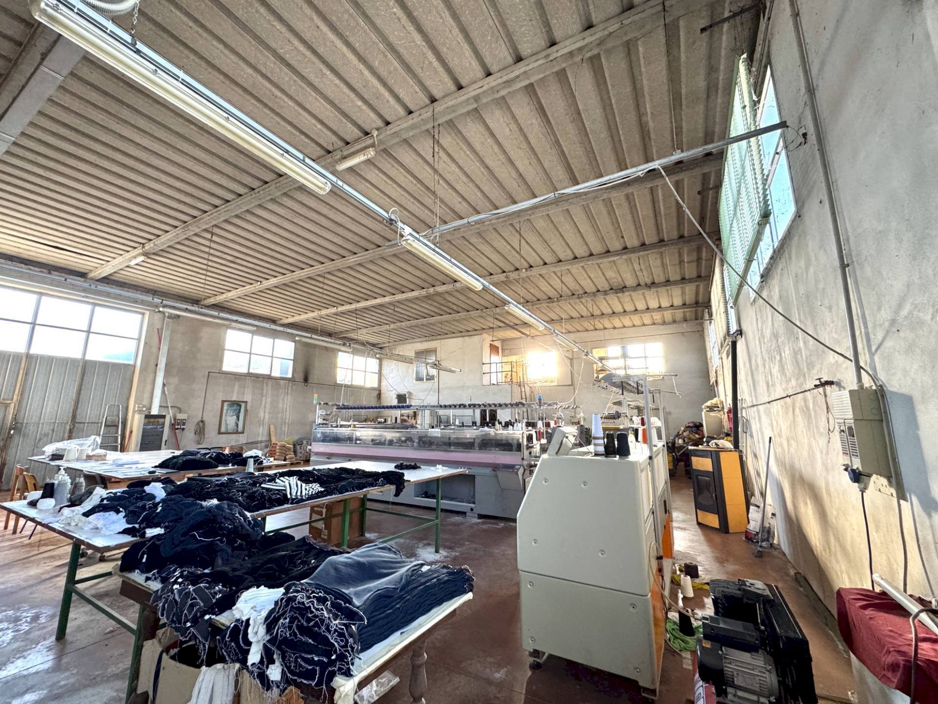 Foto 3 - Capannone Via Degli Alpini
 
36, Noventa Vicentina - foto 3