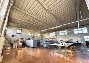 Foto 2 - Capannone Via Degli Alpini
 
36, Noventa Vicentina - foto 2