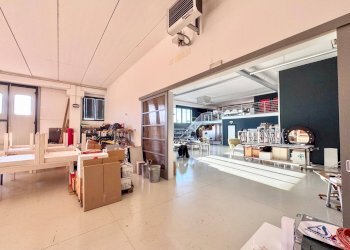 Foto 14 - Laboratorio Via Montegrappa
 
15, Ponzano Veneto - foto 14