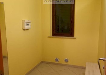 Foto 5 - Locale Commerciale Via palmiro togliatti
 
92, Offida - foto 5