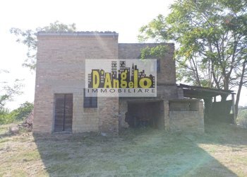 Foto 1 - Casa indipendente Via Corneto, Carassai - foto 1