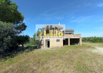 Foto 2 - Rustico Contrada Pagliare
 
2, Monsampolo del Tronto - foto 2