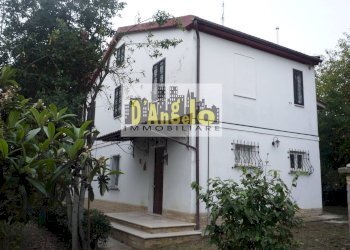 Foto 1 - Casa indipendente Castignano - foto 1