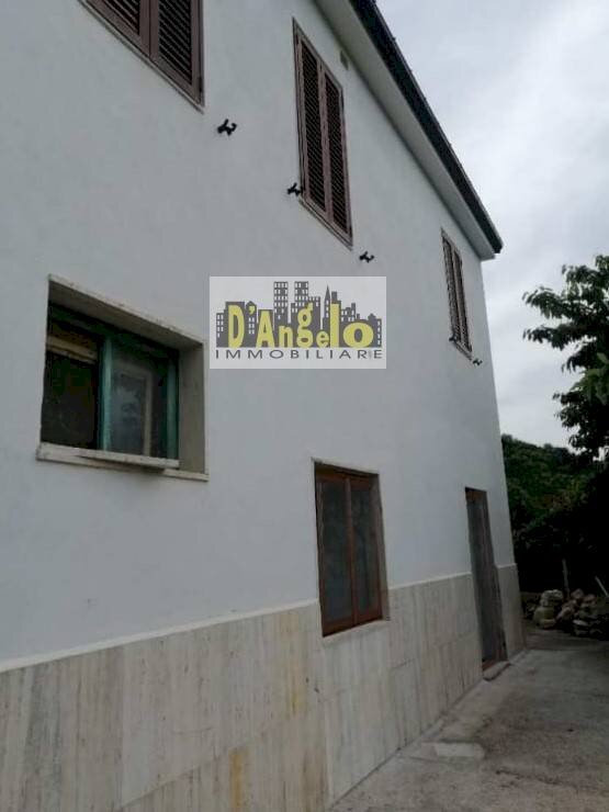 Foto 3 - Casa indipendente Strada radicina
 
53, Roccafluvione - foto 3