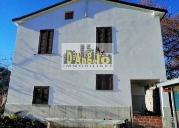 Foto 1 - Casa indipendente Strada radicina
 
53, Roccafluvione - foto 1
