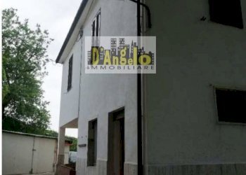 Foto 2 - Casa indipendente Strada radicina
 
53, Roccafluvione - foto 2