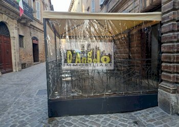 Foto 29 - Bar Tavola Calda - Fredda Corso Serpente Aureo
 
77, Offida - foto 29