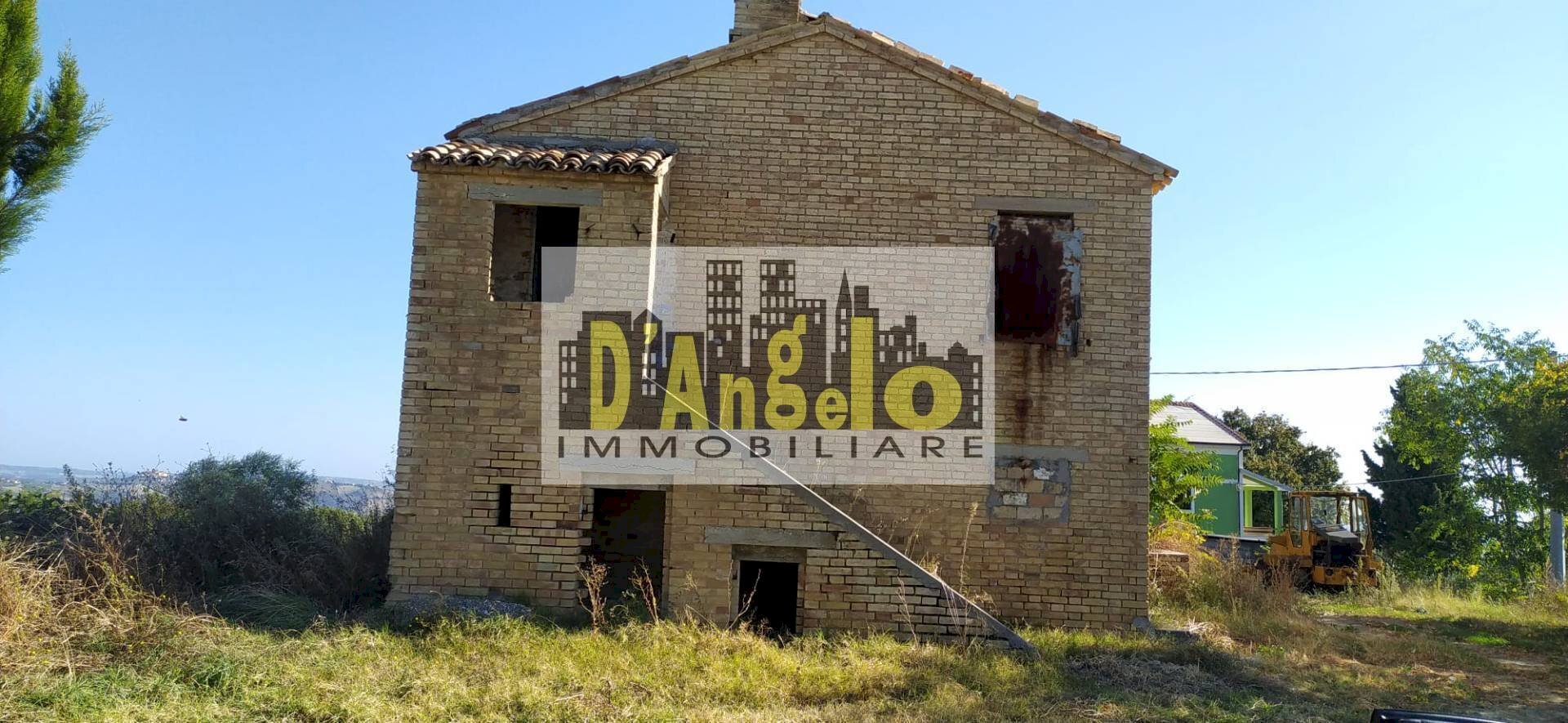 Foto 2 - Independent house Strada Provinciale
 
17, Castignano - photo 2