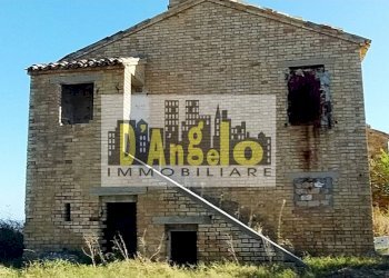 Foto 3 - Casa indipendente Strada Provinciale
 
17, Castignano - foto 3