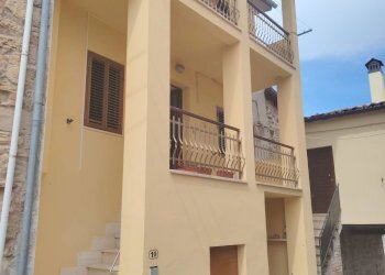 Foto 2 - Villa a Schiera Piazza Vittorio Emanuele II
 
10, Palmiano - foto 2