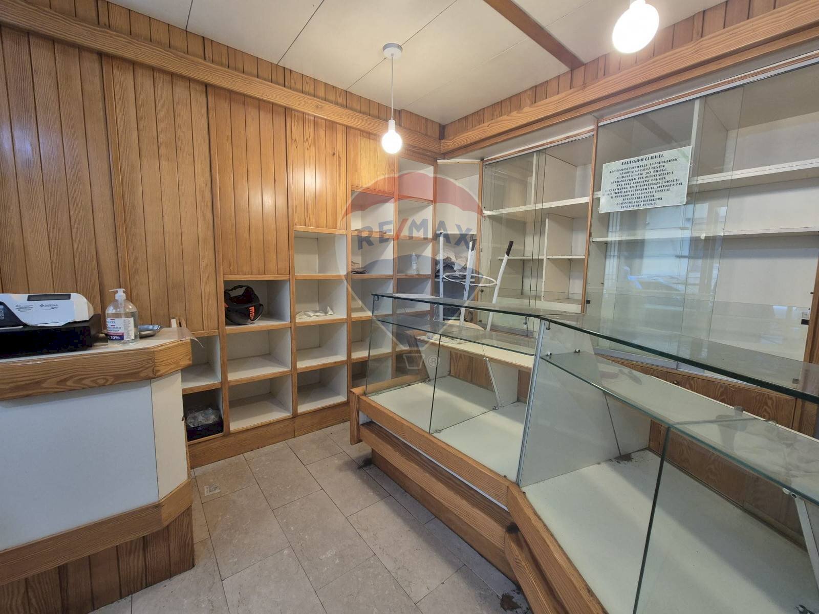 Dispensa di stoccaggio - Locale Commerciale Via Kerbaker
 
84, Napoli - foto 3