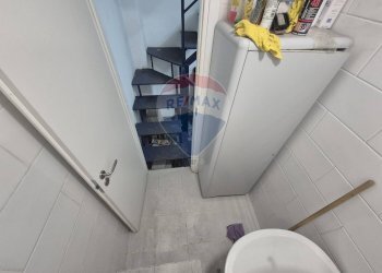 Scale - Locale Commerciale Via Kerbaker
 
84, Napoli - foto 10