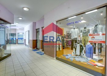 Foto 6 - Negozio Viale San Lorenzo
 
10, Ardea - foto 6