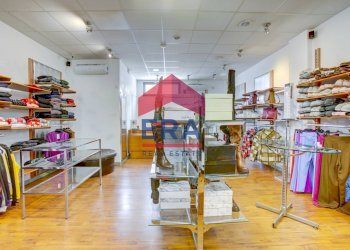 Foto 8 - Negozio Viale San Lorenzo
 
10, Ardea - foto 8