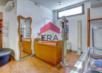 Foto 11 - Negozio Viale San Lorenzo
 
10, Ardea - foto 11