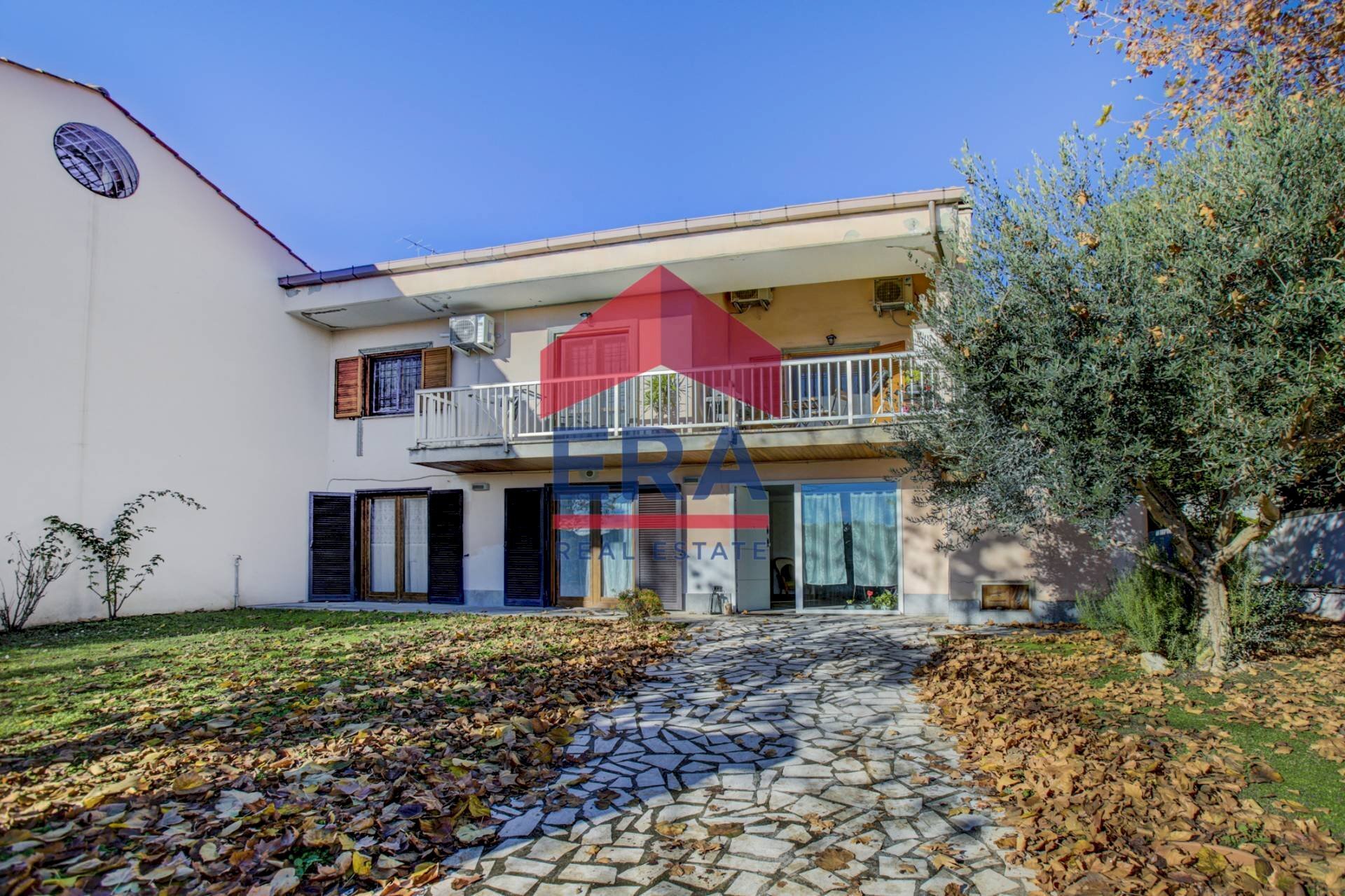 Foto 1 - Quadrilocale Via Cincinnato
 
6, Pomezia - foto 1