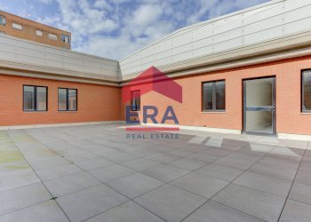 Foto 4 - Locale Commerciale Via A. De Gasperi
 
4, Pomezia - foto 4