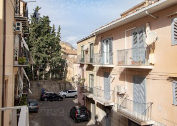 Foto 27 - Independent house via salita monte calvario
 
2, Castelbuono - photo 27