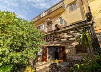 Foto 7 - Appartamento via Santa Croce
 
69, Castelbuono - foto 6