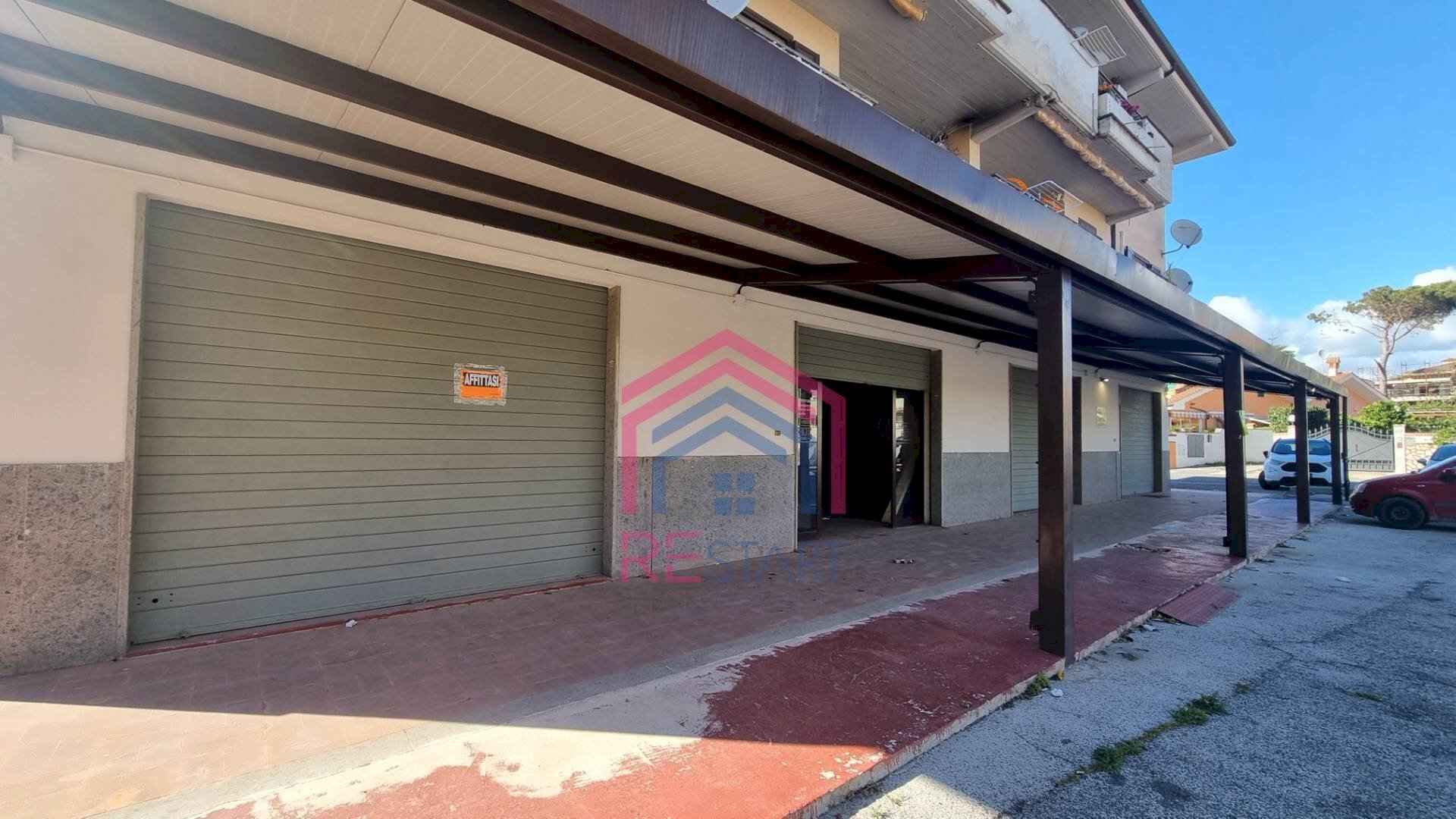 Foto 1 - Locale Commerciale Via Ticino
 
43, Ardea - foto 1