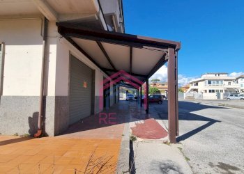 Foto 3 - Locale Commerciale Via Ticino
 
43, Ardea - foto 3