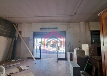 Foto 4 - Locale Commerciale Via Ticino
 
43, Ardea - foto 4