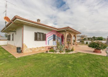 Foto 38 - Villa via stromboli
 
8, Aprilia - foto 38