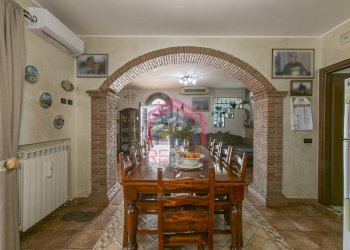 Foto 12 - Villa via stromboli
 
8, Aprilia - foto 12