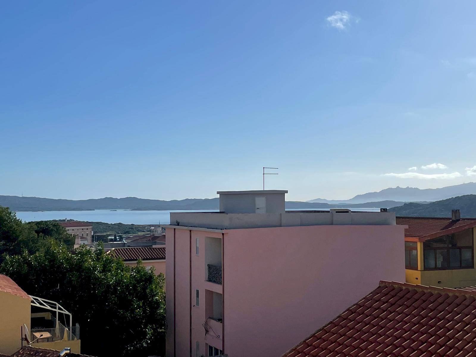 Foto 2 - Appartamento Via Ammiraglio Magnaghi
 
34, La Maddalena - foto 2