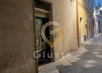 Foto 8 - Locale Commerciale Via De' Gallo
 
3-5, Brindisi - foto 8