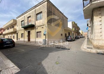 Foto 1 - Casa indipendente via centrale elettrica
 
41, Mesagne - foto 1