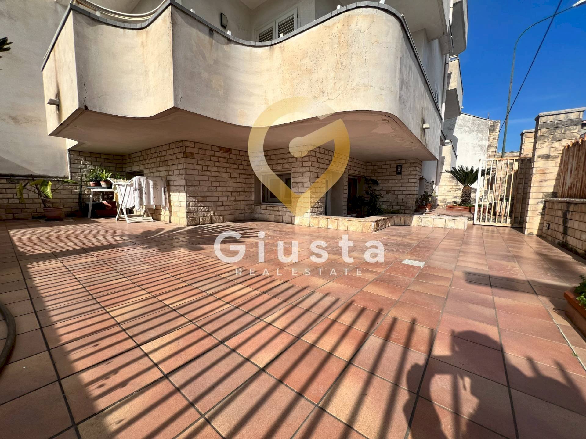 Foto 2 - Quadrilocale Via Specchiarica
 
12, Manduria - foto 2