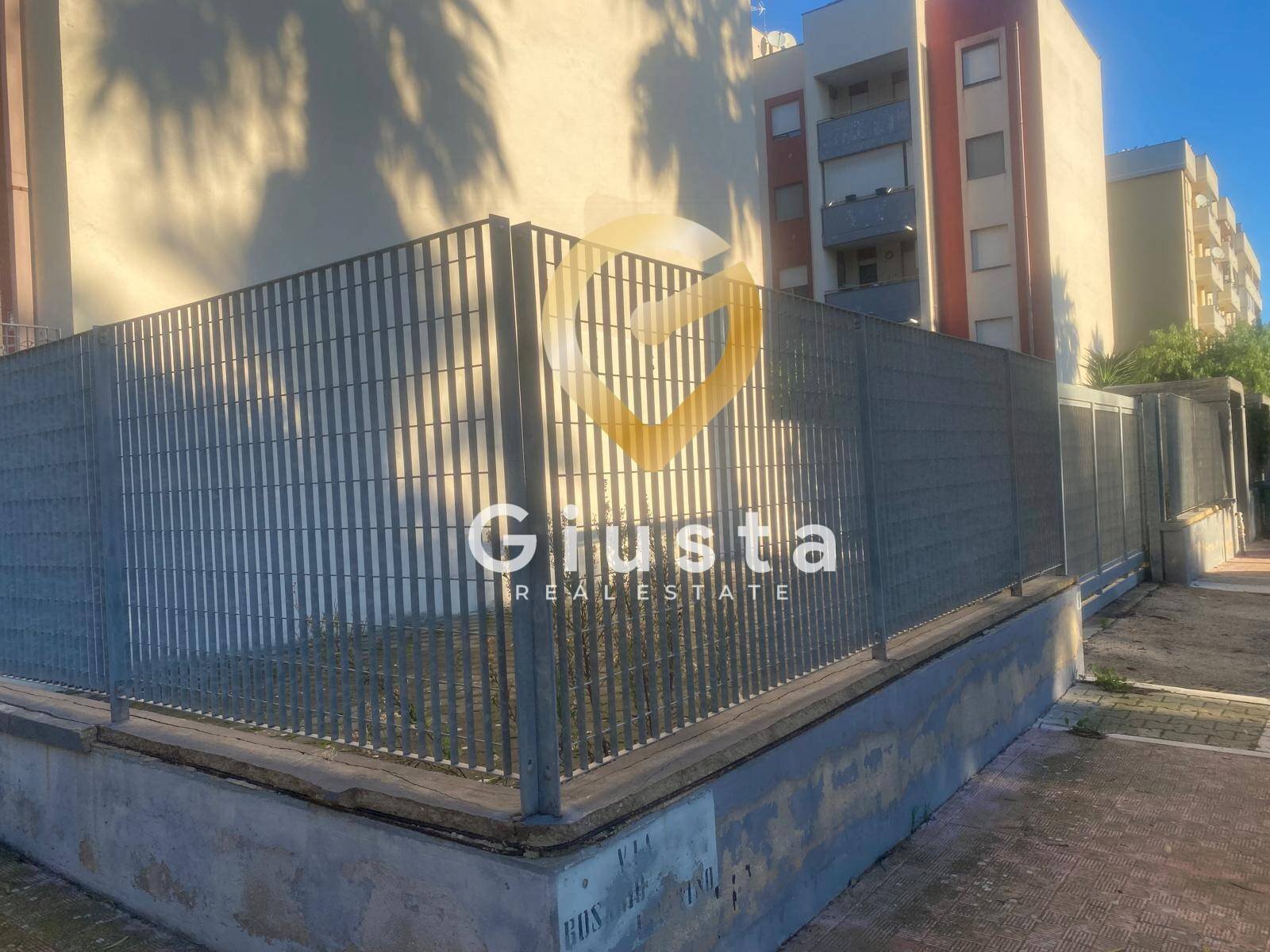 Foto 3 - Box via  Rosario Angelo Lavatino
 
3, Brindisi - foto 3