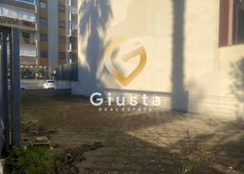 Foto 6 - Box via  Rosario Angelo Lavatino
 
3, Brindisi - foto 6