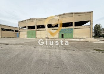 Foto 6 - Capannone Via  Giovanni Battista Amici
 
3, Brindisi - foto 6