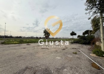 Foto 8 - Capannone Via  Giovanni Battista Amici
 
3, Brindisi - foto 8