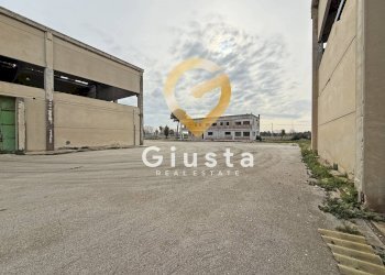 Foto 10 - Capannone Via  Giovanni Battista Amici
 
3, Brindisi - foto 10