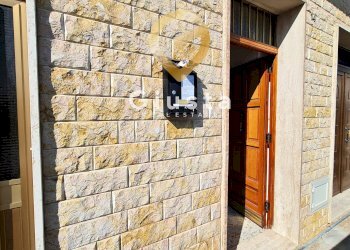 Foto 1 - Casa indipendente via catania
 
14, Mesagne - foto 1