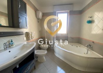 Foto 6 - Quadrilocale Via Vincenzo Gigante
 
2, Cellino San Marco - foto 6