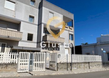 Foto 20 - Quadrilocale Via Vincenzo Gigante
 
2, Cellino San Marco - foto 20