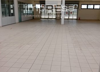 Foto 1 - Capannone via roma destra
 
20, Jesolo - foto 1