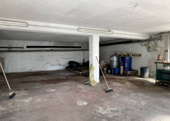 Foto 3 - Locale Commerciale Via Cornelio Rovera
 
38, Varese - foto 3