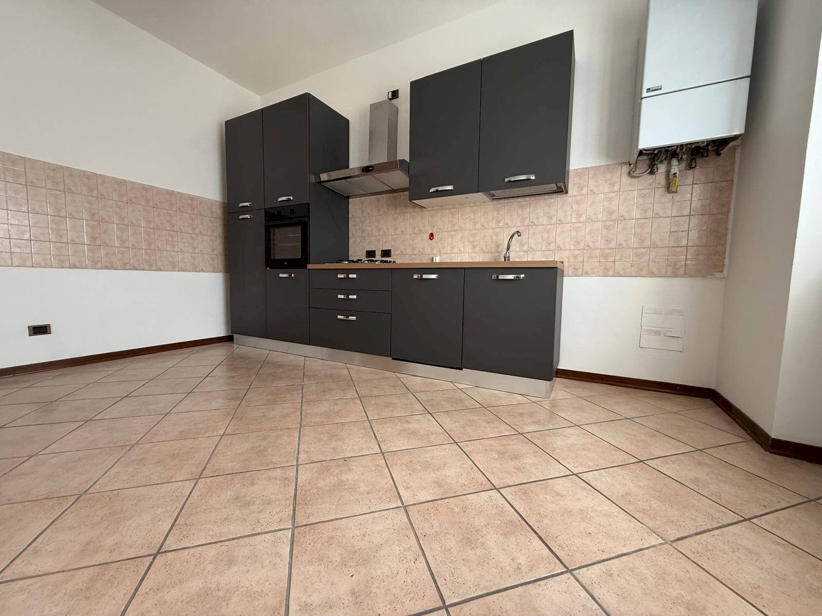 Foto 2 - Appartamento Via Cornelio Rovera
 
38, Gavirate - foto 2