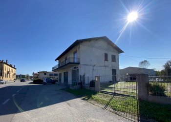 Foto 5 - Appartamento Via Cornelio Rovera
 
38, Gavirate - foto 5