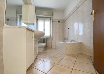 Foto 8 - Appartamento Via Cornelio Rovera
 
38, Gavirate - foto 8