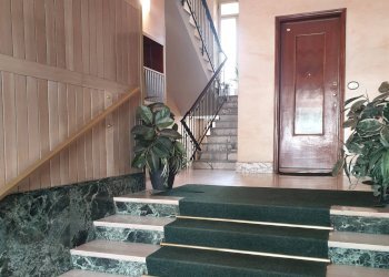 Foto 2 - Warehouse Via Aosta
 
16, Torino - photo 2