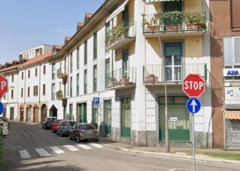 Foto 1 - Negozio Via Alessandro Volta
 
2, Gallarate - foto 1